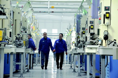 以技術(shù)創(chuàng)新引領(lǐng)產(chǎn)業(yè)蝶變 邁向國(guó)內(nèi)領(lǐng)先、行業(yè)一流的工業(yè)強(qiáng)市之路